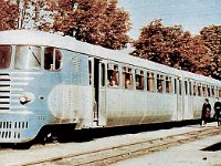 Dizelsko-elektromotorni vlak srebrna strijela, proizveden u Tvornici za izradu i popravak željezničkih vozila Janko Gredelj Zagreb 1962. godine  Za zagrebačku Gradsku željeznicu izgrađen je 1962. aluminijski motorni vlak za uskotračnu prugu, popularno zvan Srebrna strijela, koji je sve do 1979. povezivao Zagreb i Samobor. Zbog nedostatka prostora i neodgovarajućih uvjeta rada na dotadašnjoj lokaciji, dio proizvodnje preseljen je u industrijsku zonu u Vukomercu (gdje je 1967. pušten u rad novoizgrađeni pogon za održavanje lokomotiva), kamo se do 2010. preselilo cijelo poduzeće.